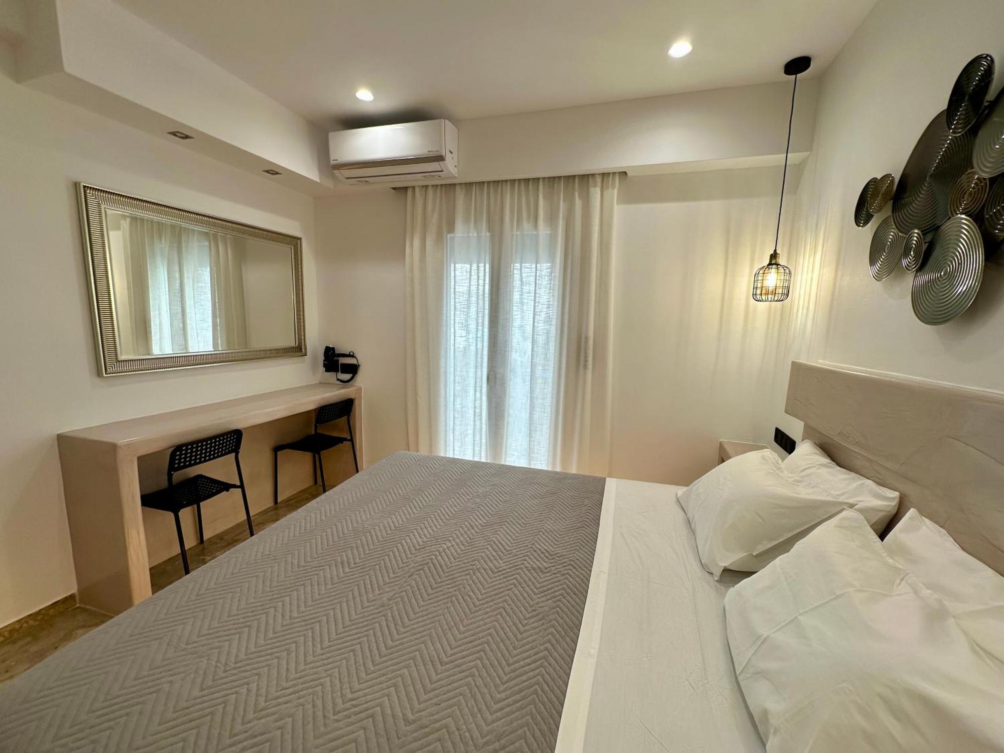 Aphrodite Hotel & Apartments Хора Екстер'єр фото